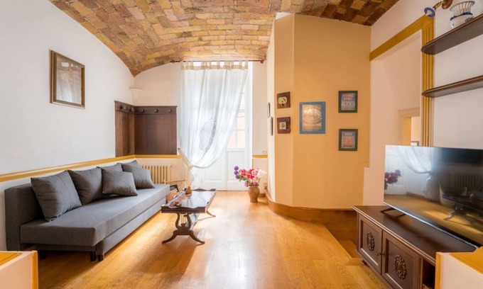 Quartiere XV Della Vittoria Apartment | The British Corner, Central Cozy Loft with Garden