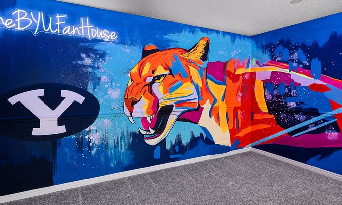 Sunset Heights House | The BYU Fan House, The BYU Fan House: sports court, hot tub, game room, fun!