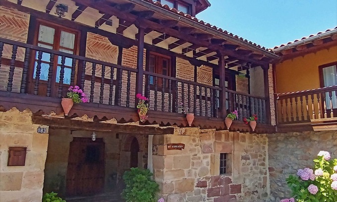 Argomilla Cottage | The Cabárceno Thicket