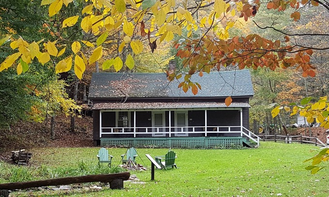 Crumpler Cabin | The Cabins at Healing Springs