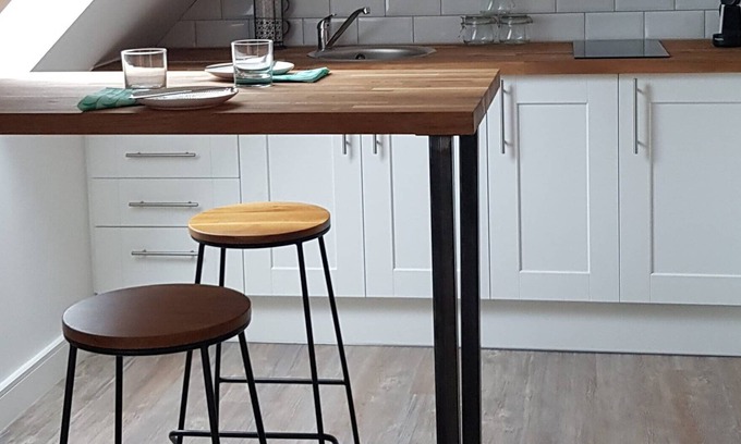 Birch Apartment | The Cartlodge, Birch, Colchester Peaceful Village Accommodation With Parking