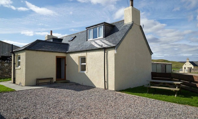 Sangomore House | THE CATTLEMAN'S BOTHY - Highland House with Stunning Balnakeil Beach Views.