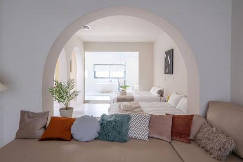 West Central District Apartment | The Cave I 六人包層民宿