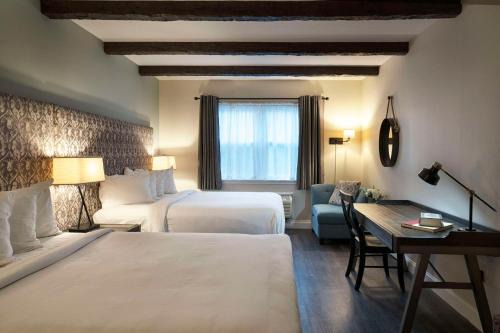 Cohoes Hotel | The Century House, Ascend Hotel Collection