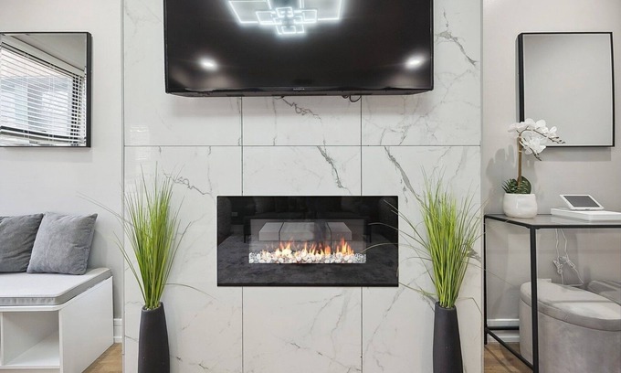 South Shore Condo | The Chic Urban Oasis Near the Lake!