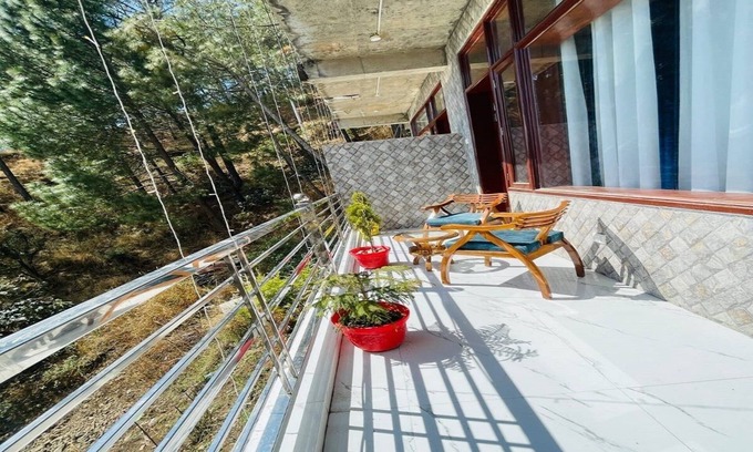 Kumarhatti Hotel | The Claremont