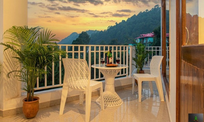 Dharampur Hotel | The Cloud Berry