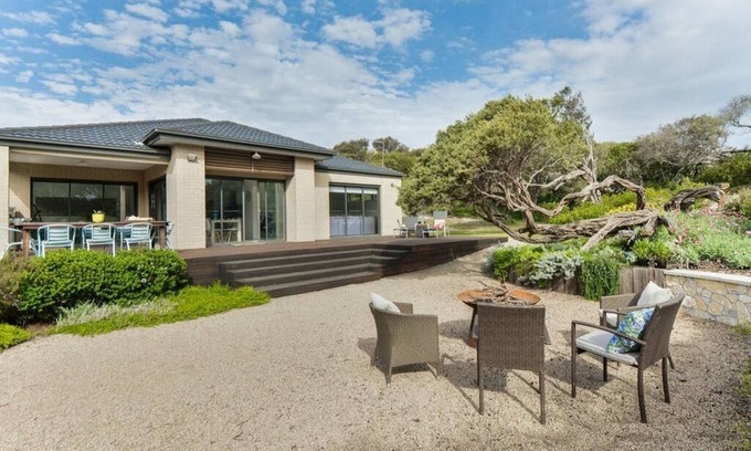 St. Andrews Beach House | The Coastal Retreat @ St Andrews Beach