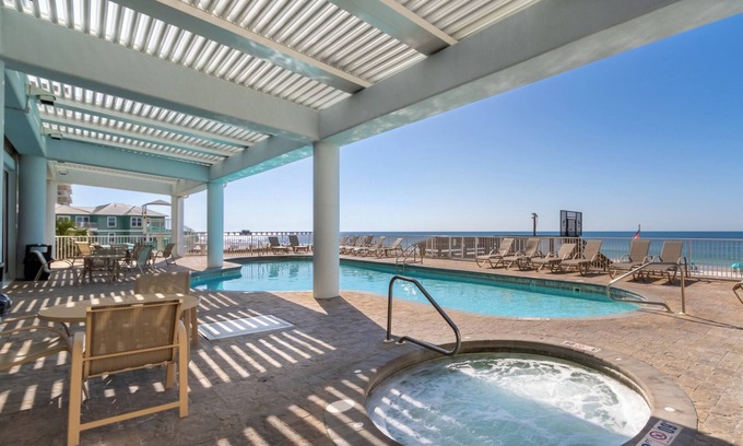 Gulf Shores Condo | The Colonnades 1901