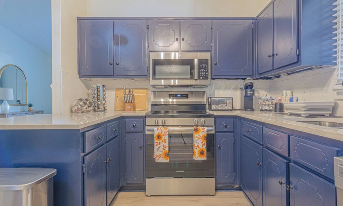 Columbus House | The Columbus Collective 4Bed with games