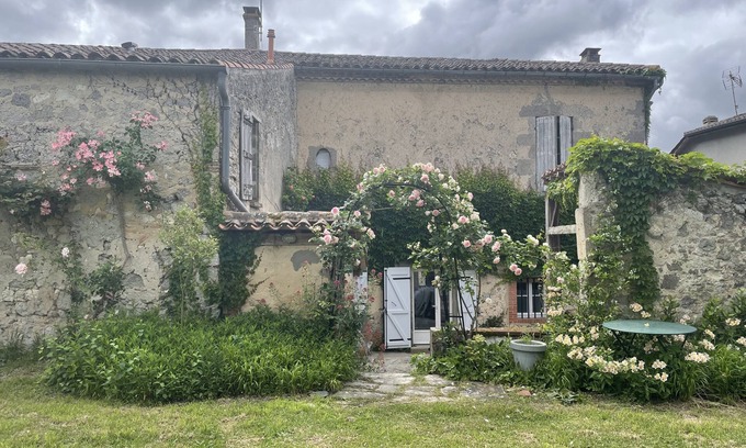 Mezin House | The corkmaker's house in a Lot-et-Garonne village