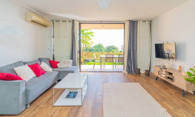 Mahina Apartment | ☼ The Cosy Lodge in Mahina – w/Pool ☼