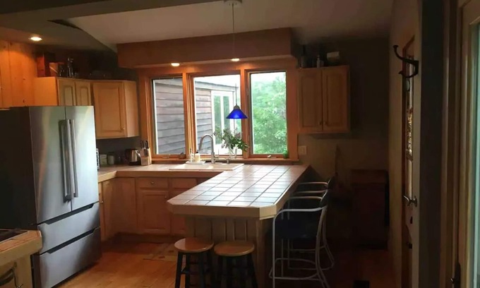 Orchard Park Cottage | The Cottage @ Chestnut Hill Guest House & Farm