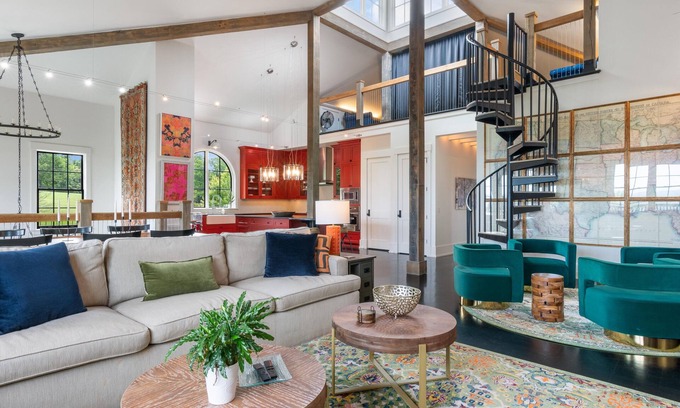 Franklin Cottage | The Cottage @ Trinity View Farm – Stunning Country Home for 10!