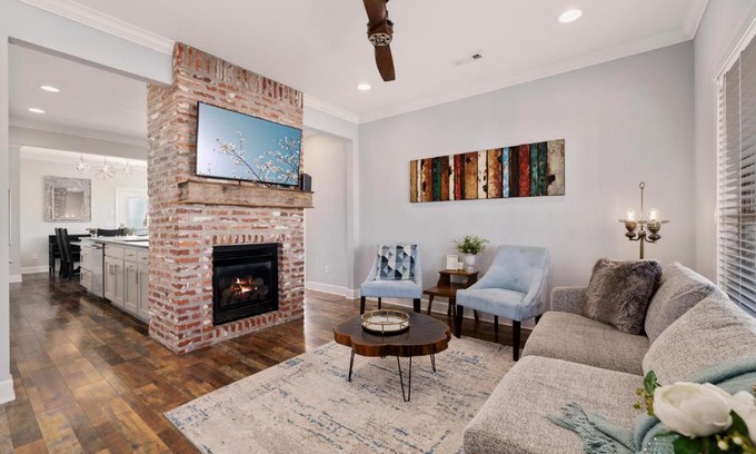 Rogers House | The Country Cottage - Half Mile from Railyard Bike Park