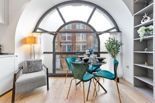 London City Centre Apartment | The Covent Garden Collection