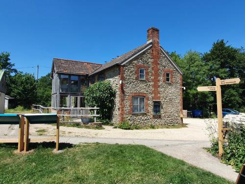 Toller Porcorum House | The Cow Shed
