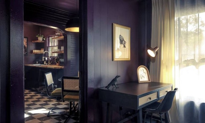 North Lakeview Villa | The Crow: Moody East Hill Sanctuary in Pensacola, Near Downtown and Beaches