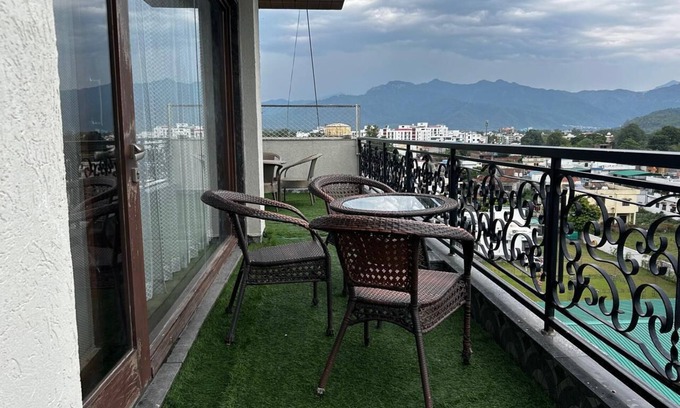 Rishikesh Villa | The Crown A Pinnacle of Luxury