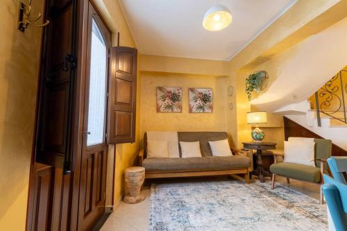 Aci Trezza House | The Cyclops Retreat - Seaview
