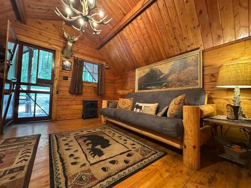 Cosby House | The Dapper Duck Log Cabin