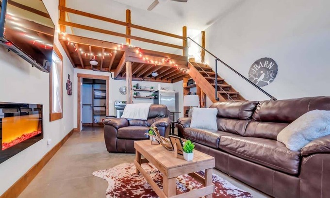 Joelton Apartment | The Den at J-Barn - Secluded Retreat