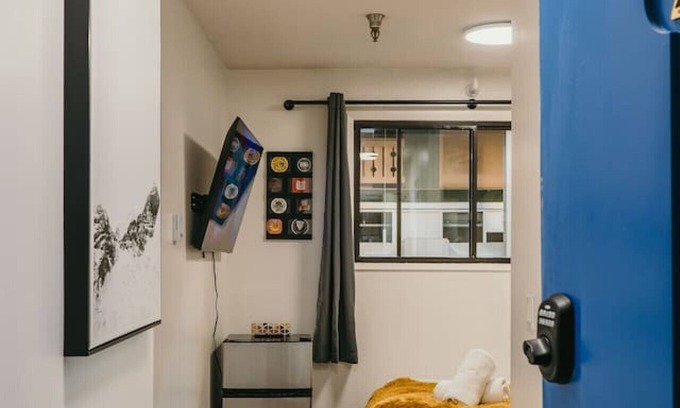 Big White Ski Resort Apartment | The Dorm | Ski-In/Ski-Out Studio + Pool & Gym