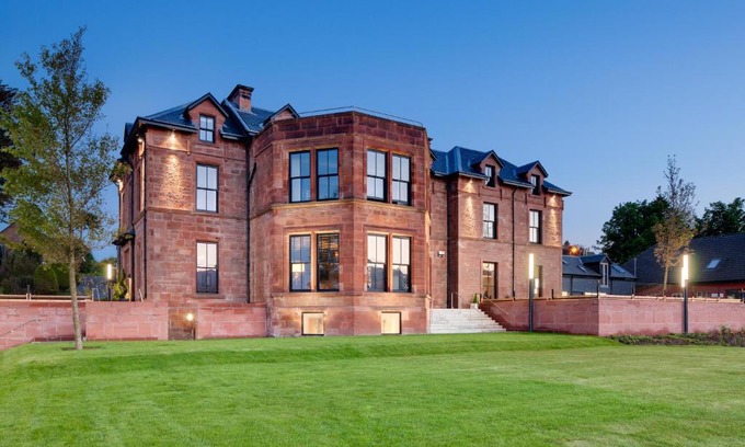 Brodick Hotel | The Douglas Hotel