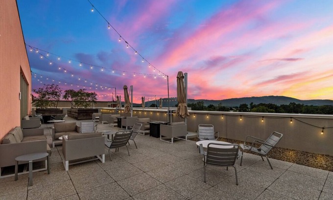 Starr Hill Hotel | The Doyle Hotel