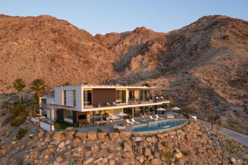 Palm Desert House | The Dream House Modern Estate Perched Above Palm Desert