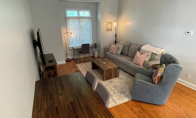 First Ward Condo | The Duchess of UpTown - 1st Ward!