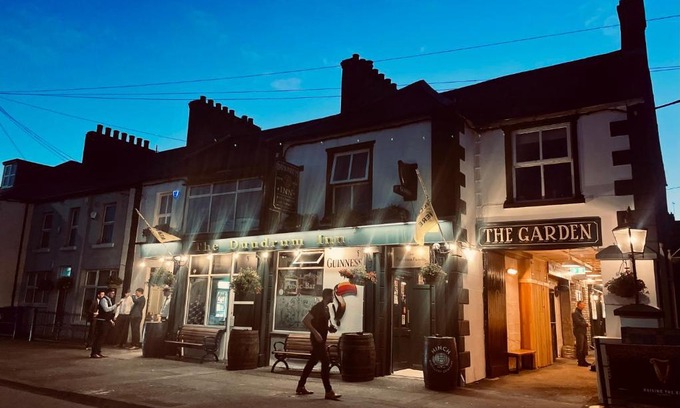 Newcastle Bed & Breakfast | The Dundrum Inn B&B