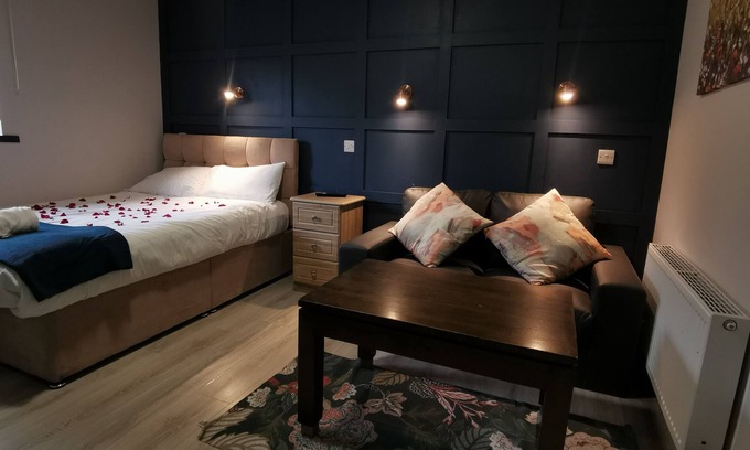 Mallow Bed & Breakfast | The Dutch Tulip Hotel