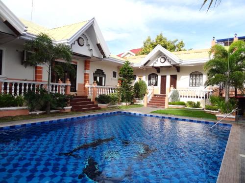 Buhangin House | The Executive Villa Inn & Suites