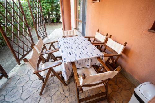 Ravda Apartment | The Family Courtyard - Very LARGE 2BD Apartment by Flat Manаger