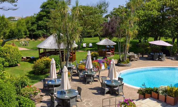 Saint Saviour Hotel | The Farmhouse