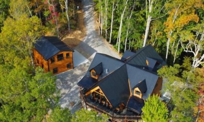 Maggie Valley Cabin | The Father’s House- Sister Cabins are 4 Loves Lodge & Serenity Mountain Retreat