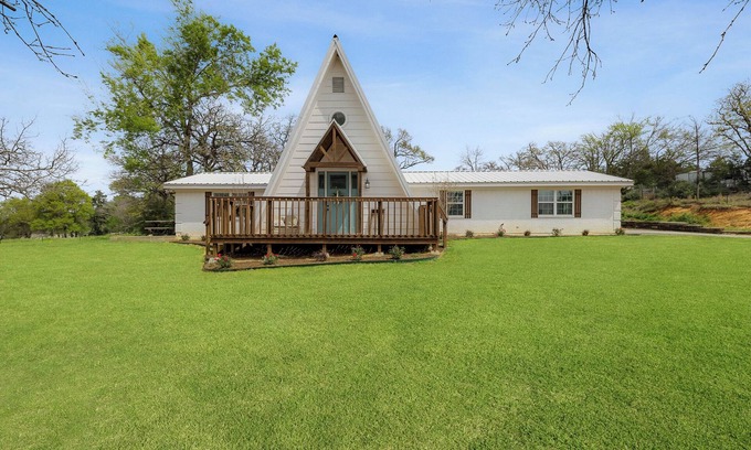 Franklin House | The Franklin A Frame - 0.5 miles from The Ranch!