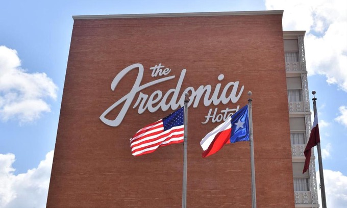 Nacogdoches Hotel | The Fredonia Hotel