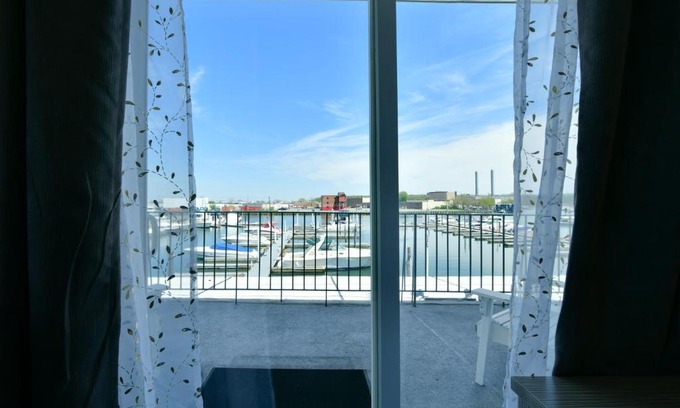 Freeport Hotel | The Freeport Inn and Marina