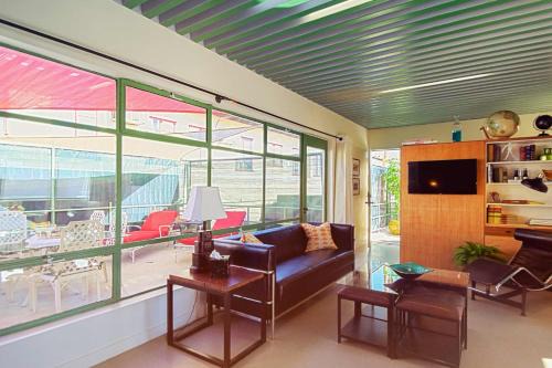Uptown Design District Apartment | The Frey