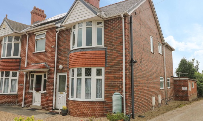 Ripley Cottage | THE GABLES, family friendly in Boroughbridge