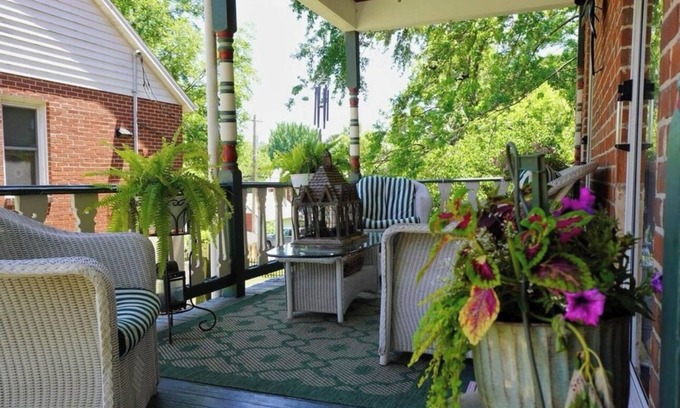 Hermann Bed & Breakfast | The Gallery