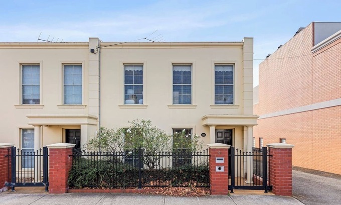 Geelong House | The Geelong Getaway Townhouse