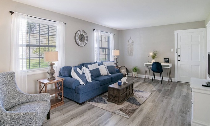 Mobile Condo | The Gem of Summerville - Midtown Mobile