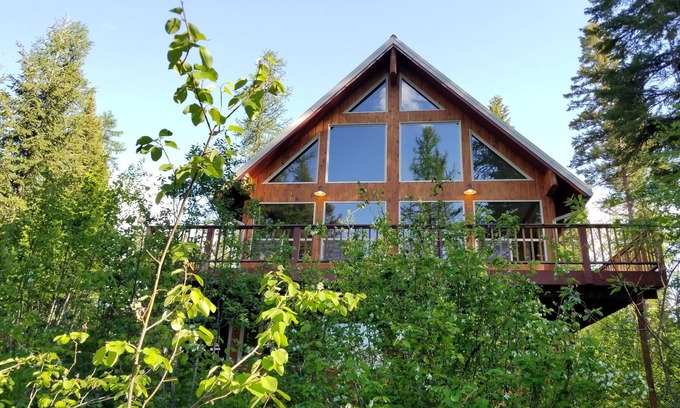 West Glacier House | The Glacier House - Rest, Relax, Play, Repeat