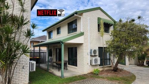 North Mackay House | The Goose Ponds