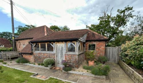 Upper Dicker House | The Granary