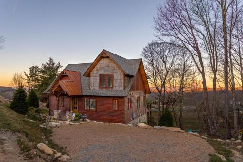 Elk Park House | The Grape Escape at Eagles Nest