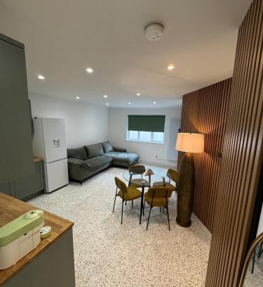 Caterham Apartment | The Green Dream